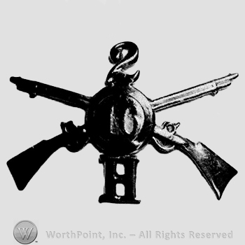 Mark with Insignia: Two crossed riffles, shield, | #394084