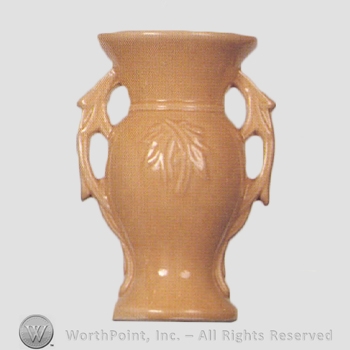 Mark with McCoy pottery pattern: #4; vase. | #927852